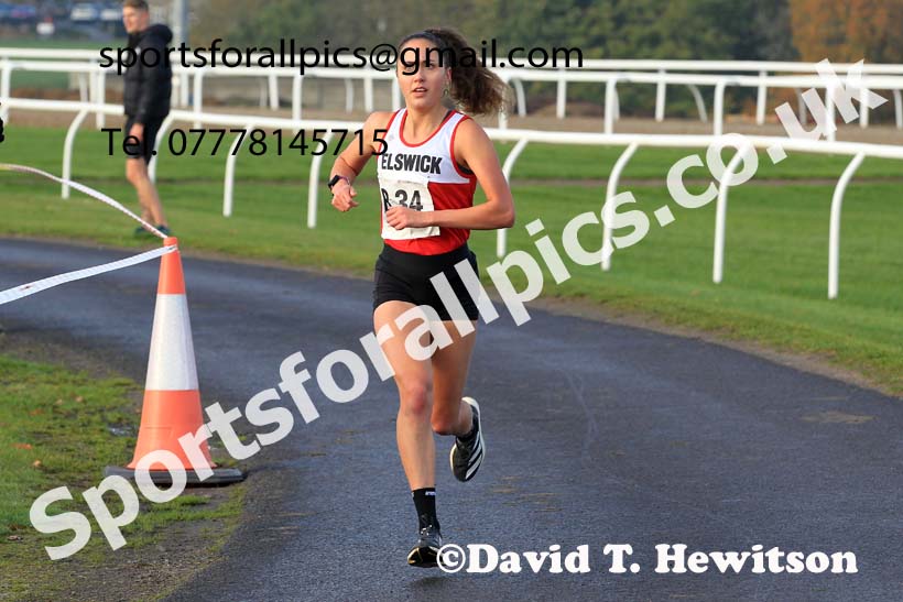 2022 Norman Woodcock Memorial Road Relays (organised by Elswick Harriers), Gosforth Park Racecourse, Newcastle.  Photo: David T. Hewitson/Sports for All Pics